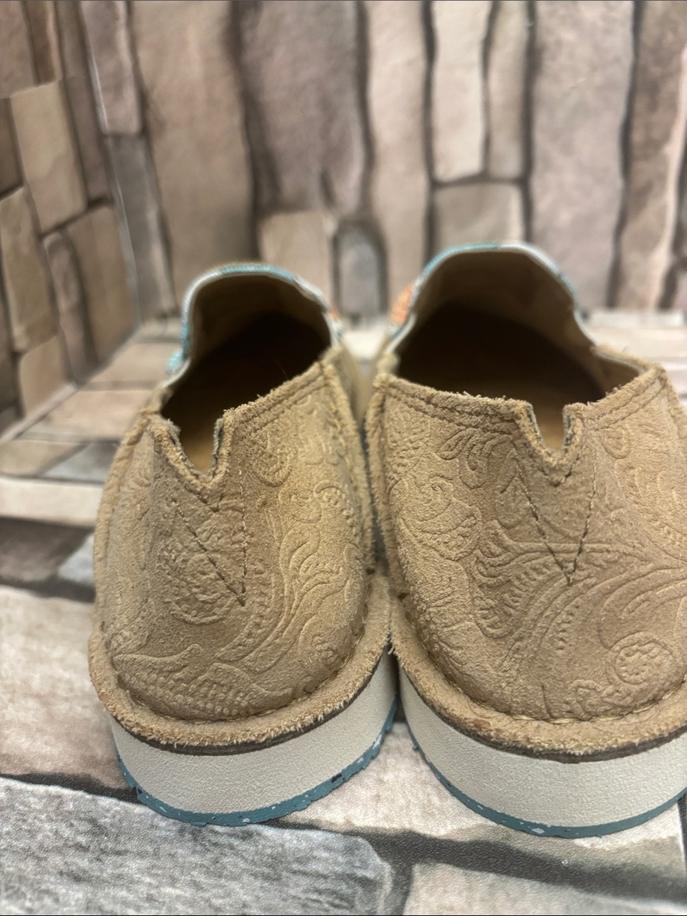 New Ariat Women's Cruiser shoes in the "Arizona Skies" print size 7.5B - Picture 8 of 14